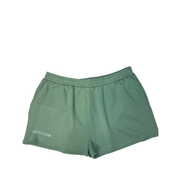 PrettyLittleThing Plus Size 14 Sage Green Pocket Sweat Shorts NWT - Picture 1 of 12
